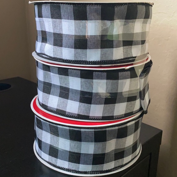3 Wired Jumbo Ribbon 2.5” white and black pattern farmhouse buffalo - Picture 5 of 16